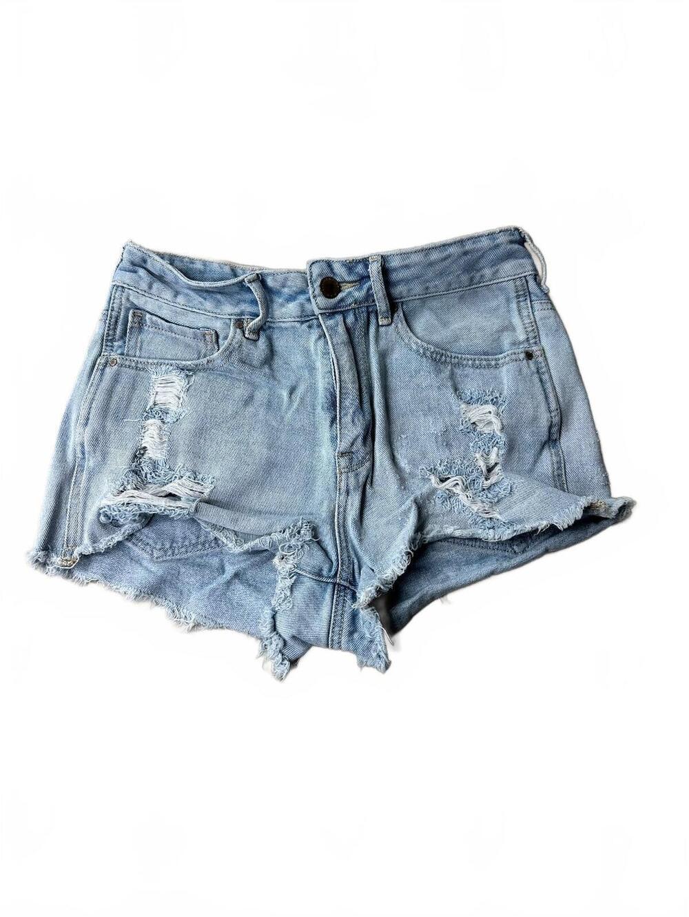 Bullhead Denim Co. High-Rise Distressed Denim Shorts Size 26